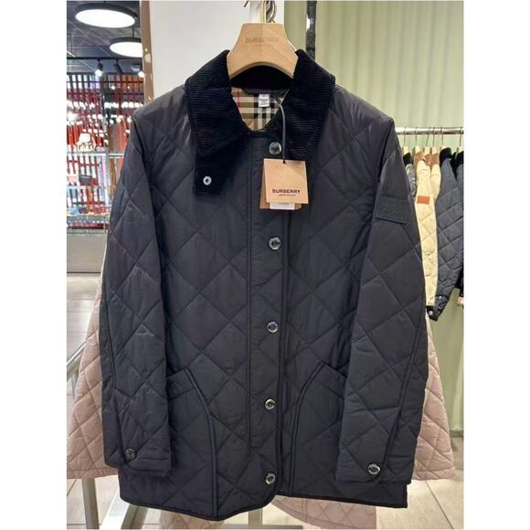 Burberry Jackets & Blazers - Burberry Black Quilted Barn Jacket Size Small